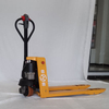 Chariot élévateur à fourche Jiangmen 115 mm non réglable Clg2015L-E